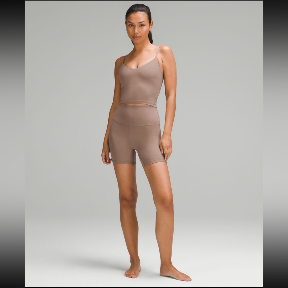 Lululemon Align High Rise Short 6”. NWT size 6